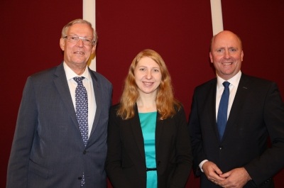 (v.l.:) Dr. Ralf-Norbert Bartelt MdL mit Sara Steinhardt und dem CDU-Kreisvorsitzenden Uwe Becker